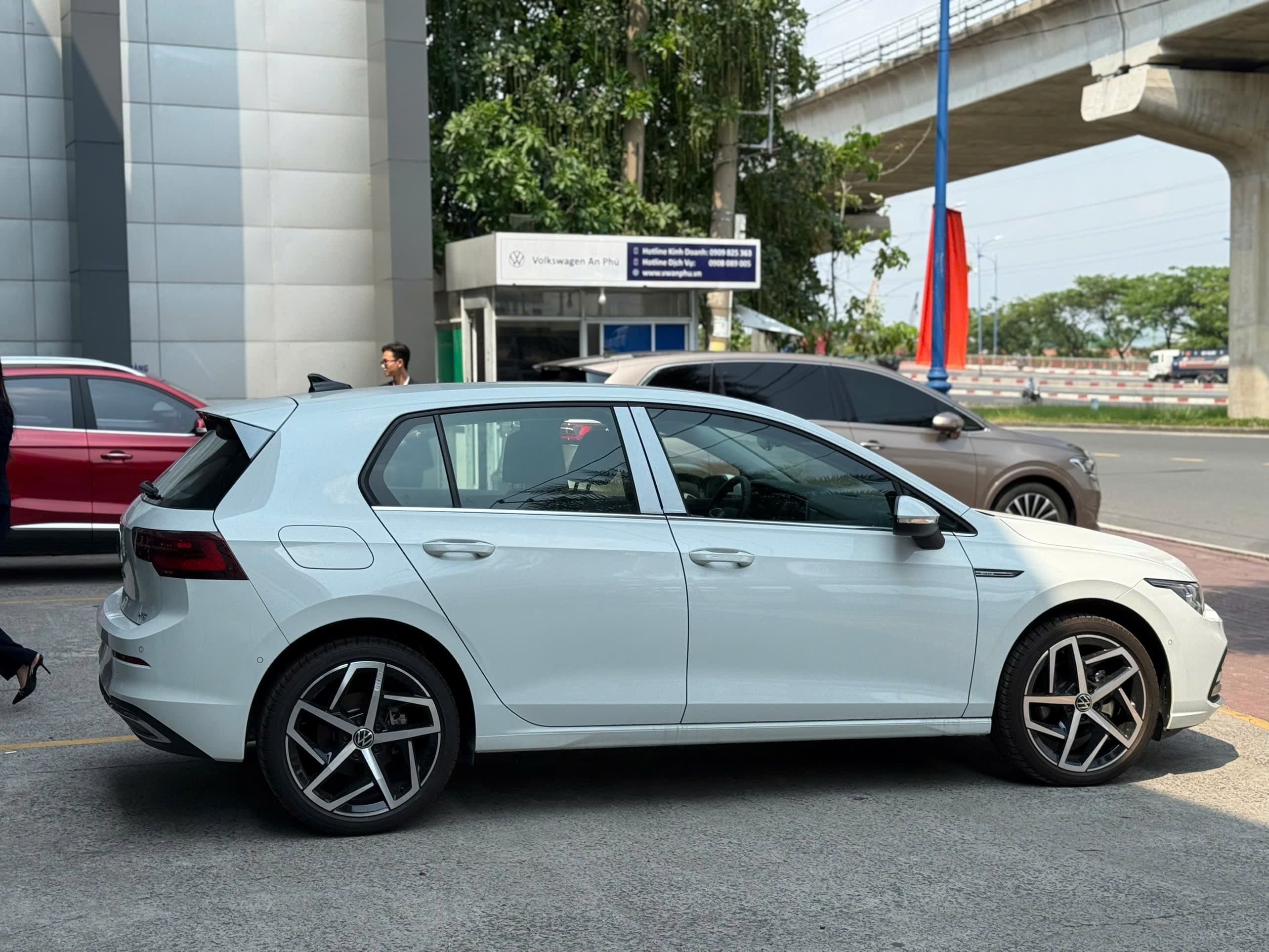 Golf 1.5 eTSI 8