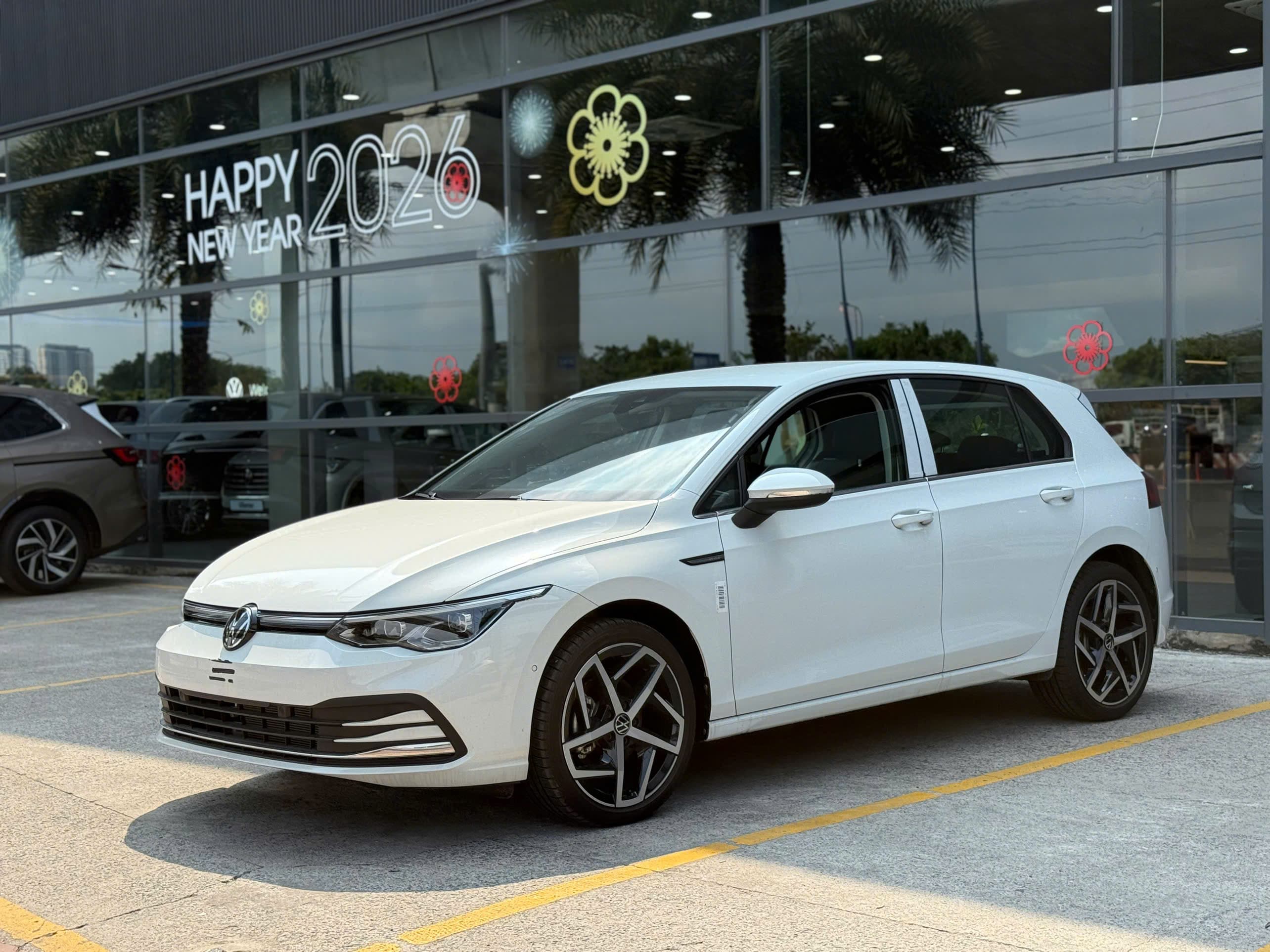 Golf 1.5 eTSI 5