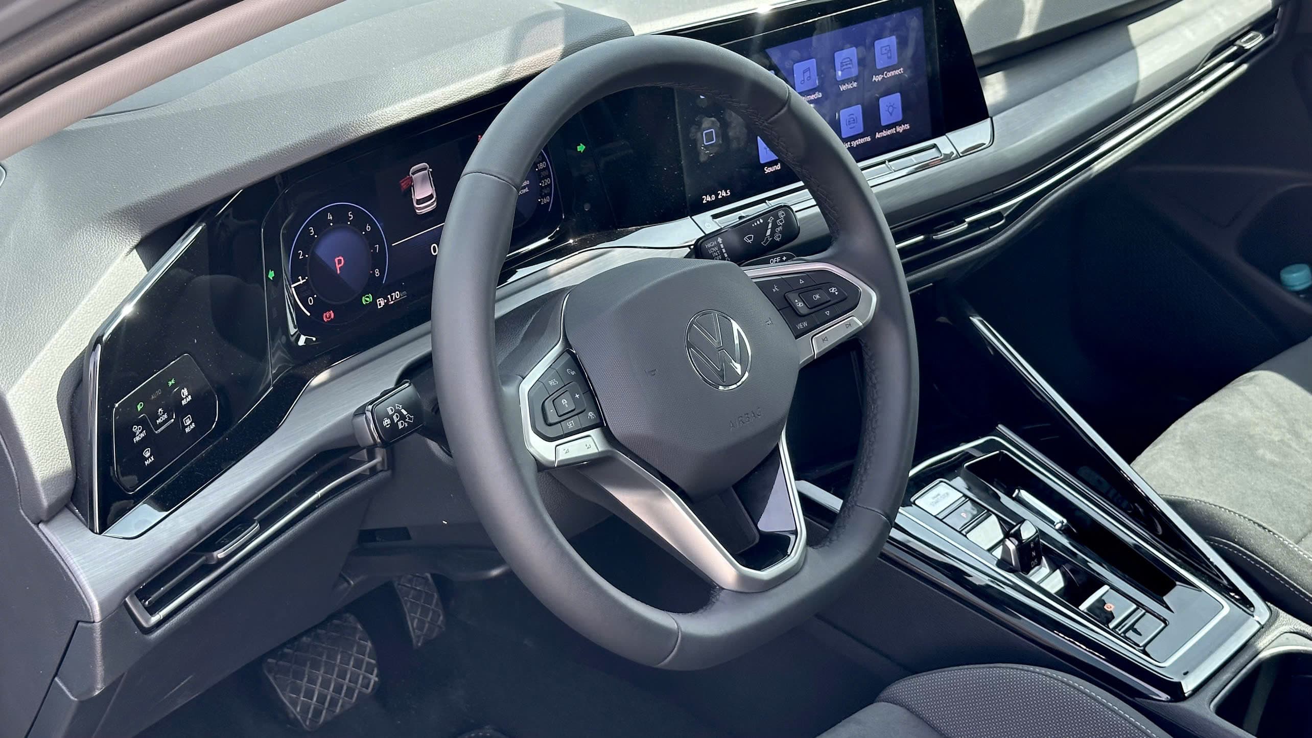 Golf 1.5 eTSI 9